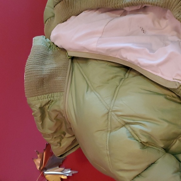 Helly Hansen Puffer Jacket with Detachable Hood Inside Pockets Green Size S - Picture 7 of 13